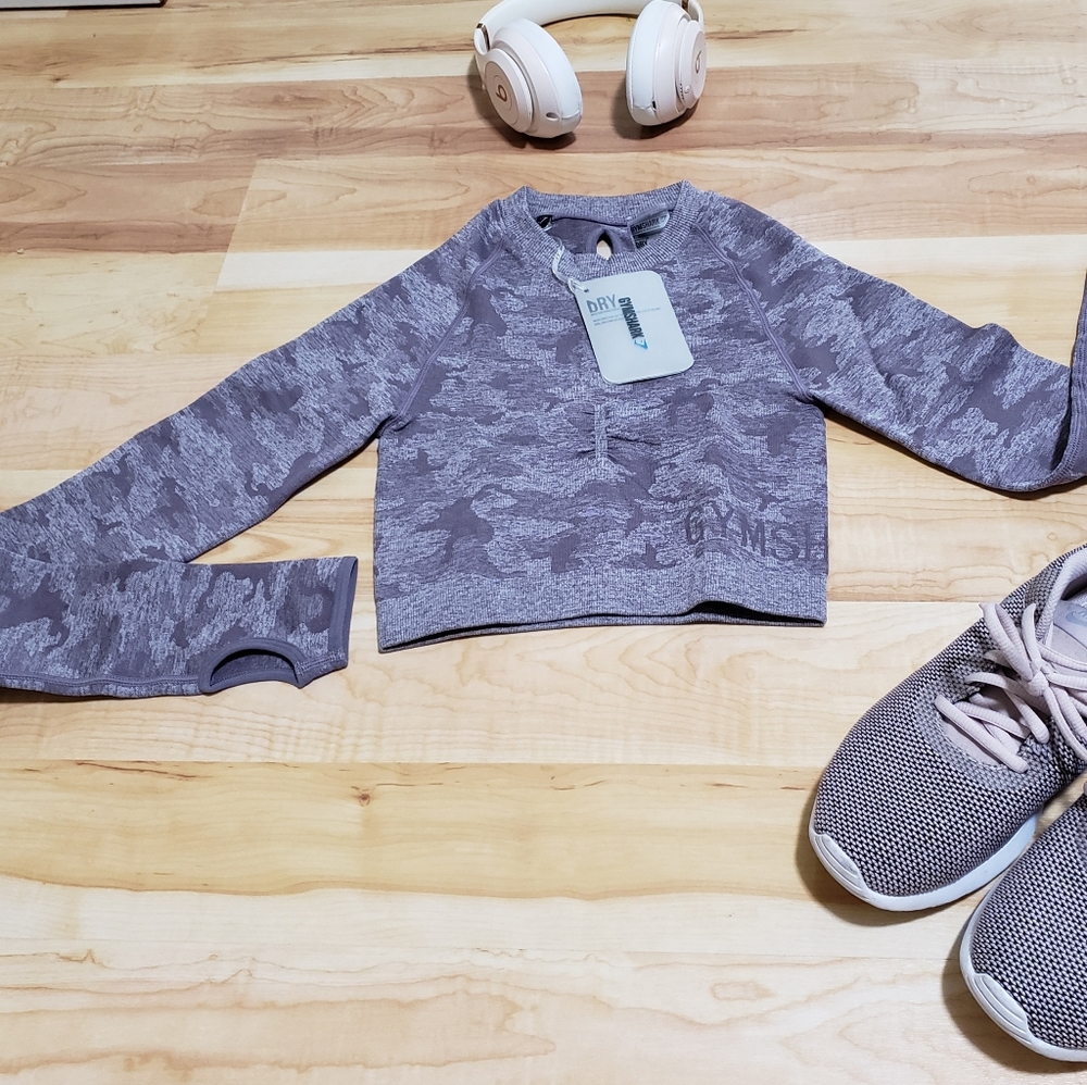Gymshark vital  seamless  camo long sleeve crop top